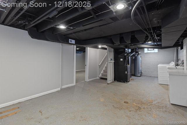 27550 Garfield Street, Roseville, MI 48066