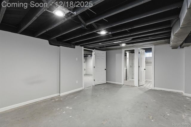 27550 Garfield Street, Roseville, MI 48066