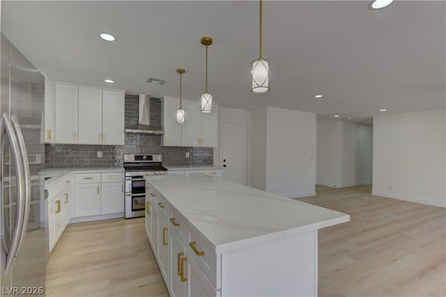 8125 Eginton Avenue, Las Vegas, NV 89145