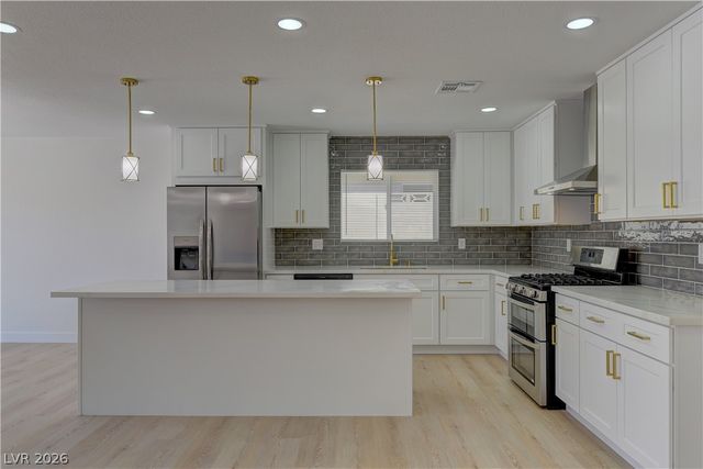 8125 Eginton Avenue, Las Vegas, NV 89145