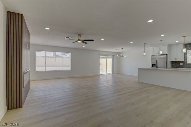 8125 Eginton Avenue, Las Vegas, NV 89145