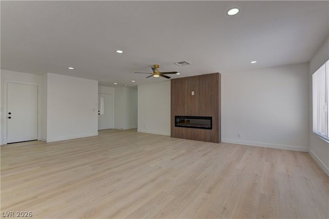 8125 Eginton Avenue, Las Vegas, NV 89145
