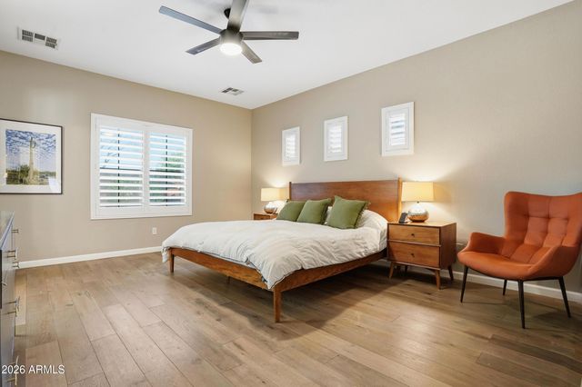 1285 E PARKVIEW Drive, Gilbert, AZ 85295