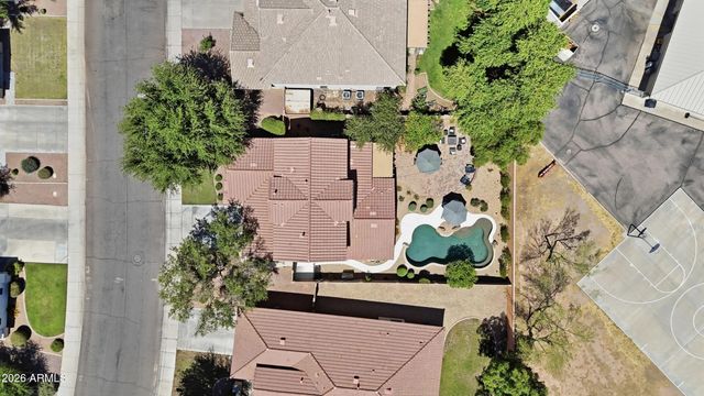 1285 E PARKVIEW Drive, Gilbert, AZ 85295
