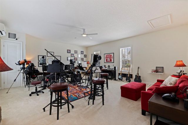 125 COMMONWEALTH COURT N, St Petersburg, FL 33716