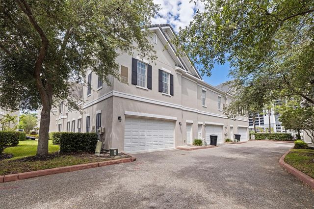 125 COMMONWEALTH COURT N, St Petersburg, FL 33716