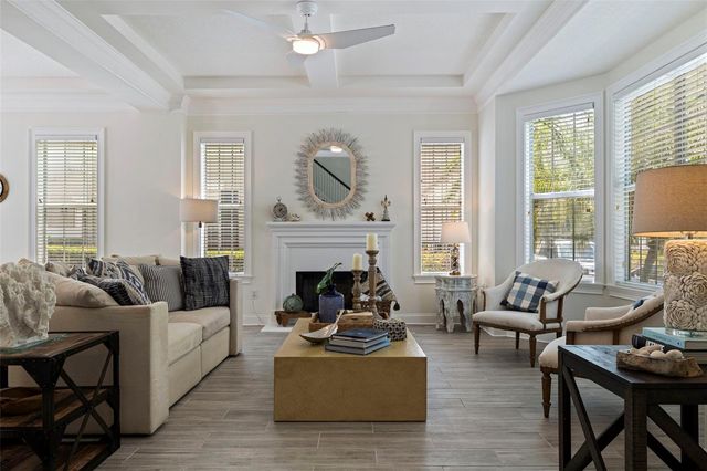 125 COMMONWEALTH COURT N, St Petersburg, FL 33716