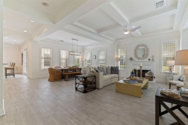 125 COMMONWEALTH COURT N, St Petersburg, FL 33716