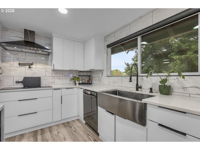 3405 Nw MORO Pl, Beaverton, OR 97006