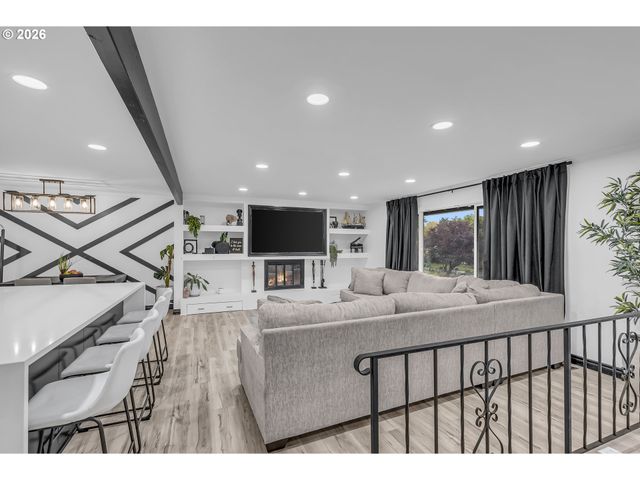 3405 Nw MORO Pl, Beaverton, OR 97006