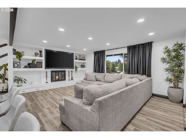 3405 Nw MORO Pl, Beaverton, OR 97006