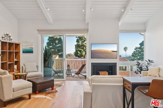 28266 Rey De Copas Lane, Malibu, CA 90265