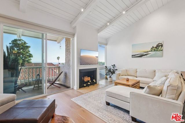 28266 Rey De Copas Lane, Malibu, CA 90265