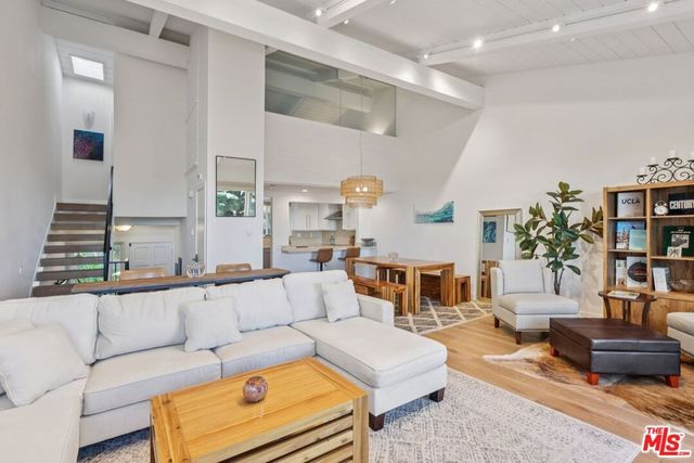 28266 Rey De Copas Lane, Malibu, CA 90265