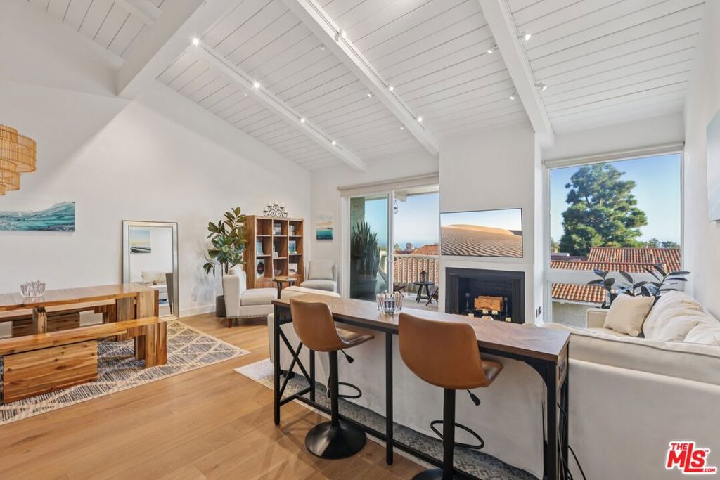 28266 Rey De Copas Lane, Malibu, CA 90265
