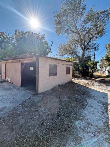 707 4TH STREET SE, Winter Haven, FL 33880