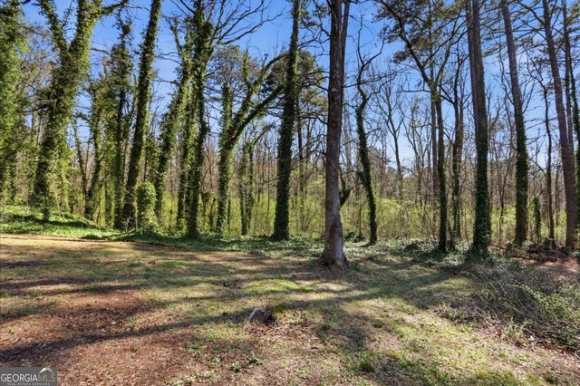 1949 N Landing Way, Marietta, GA 30066