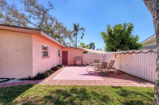 3210 21ST AVENUE DRIVE W, Bradenton, FL 34205