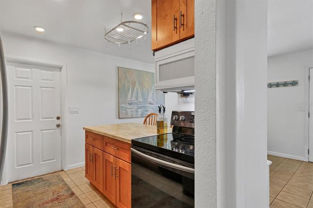 3210 21ST AVENUE DRIVE W, Bradenton, FL 34205