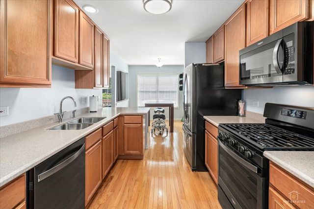 1743 W Ethans Glen Drive, Palatine, IL 60067