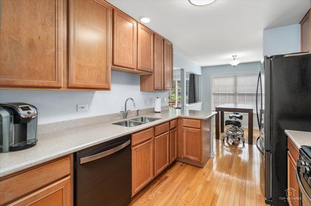 1743 W Ethans Glen Drive, Palatine, IL 60067