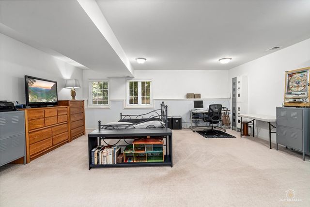 1743 W Ethans Glen Drive, Palatine, IL 60067