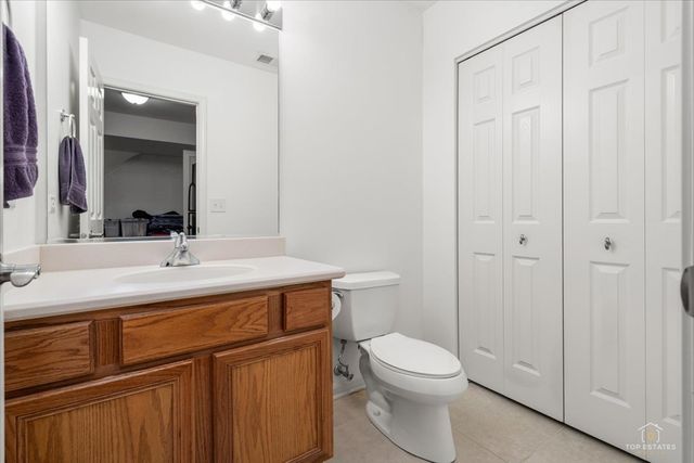 1743 W Ethans Glen Drive, Palatine, IL 60067