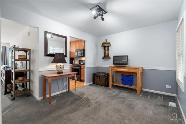 1743 W Ethans Glen Drive, Palatine, IL 60067