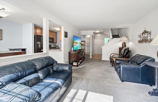 1743 W Ethans Glen Drive, Palatine, IL 60067
