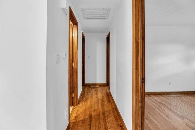 16 Shaggbark Drive, Southwick, MA 01077