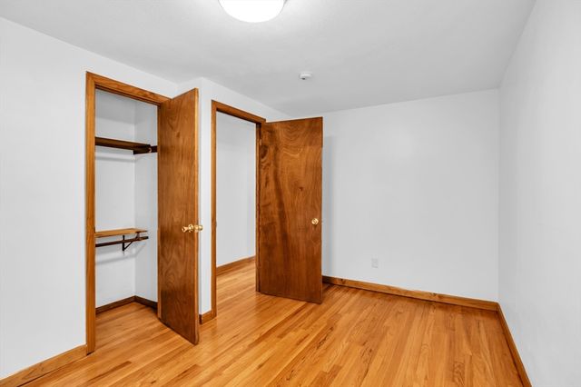 16 Shaggbark Drive, Southwick, MA 01077