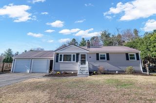 16 Shaggbark Drive, Southwick, MA 01077