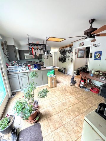 3732 FISH LAKE Road, Lapeer, MI 48446