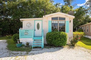 277 Buena Vista Circle A, Lillian, AL 36549