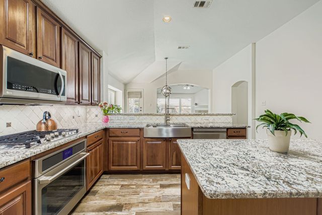 12407 Hawk Creek Drive, Frisco, TX 75033