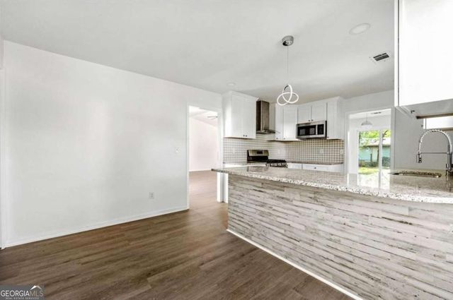 2254 Lisbon Lane, Jonesboro, GA 30236