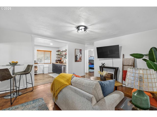 1508 E 16TH Pl, Vancouver, WA 98661
