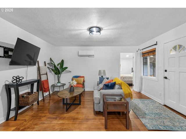 1508 E 16TH Pl, Vancouver, WA 98661