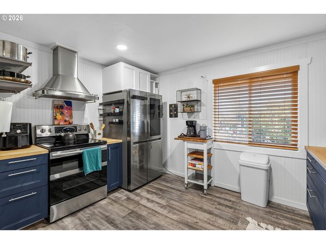 1508 E 16TH Pl, Vancouver, WA 98661