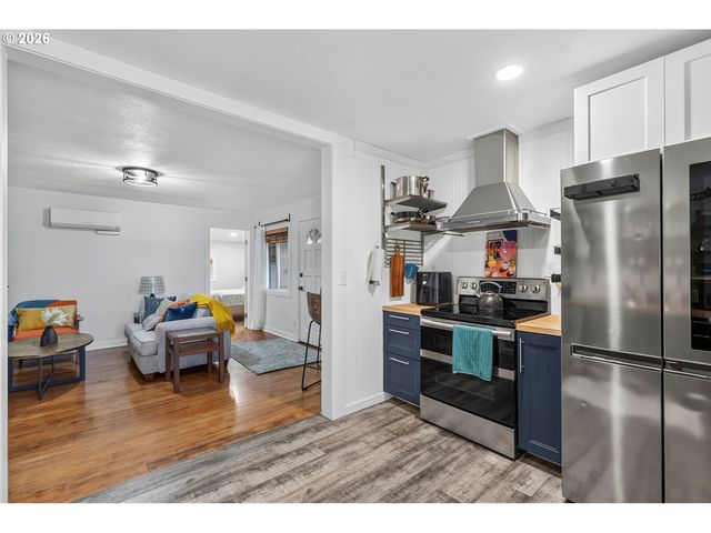 1508 E 16TH Pl, Vancouver, WA 98661