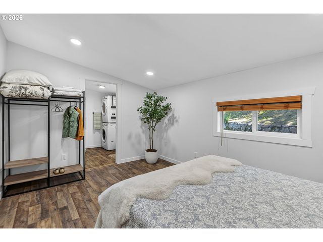 1508 E 16TH Pl, Vancouver, WA 98661
