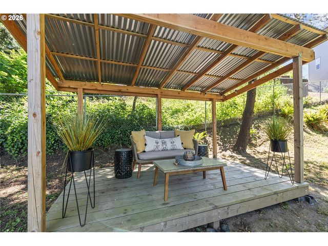 1508 E 16TH Pl, Vancouver, WA 98661