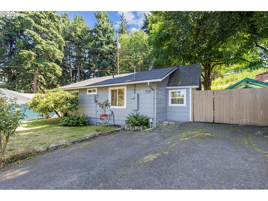 1508 E 16TH Pl, Vancouver, WA 98661