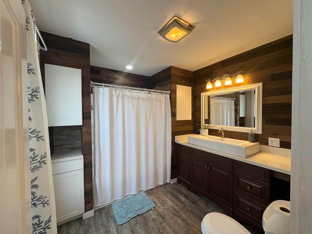 1005 G Avenue, Grundy Center, IA 50638