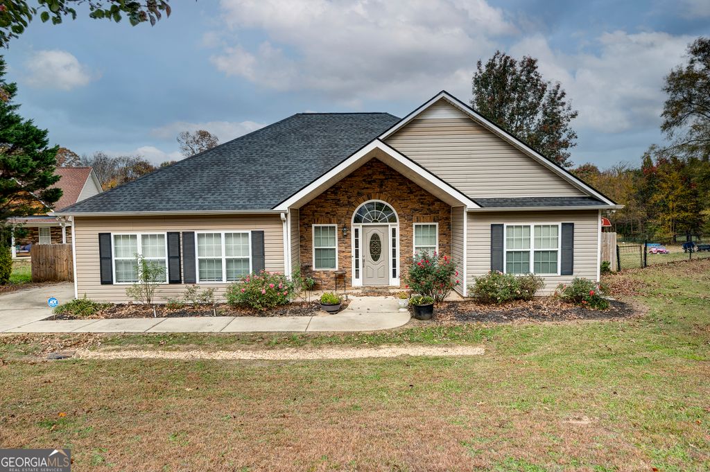 145 Water Wheel Lane SE, Calhoun, GA 30701