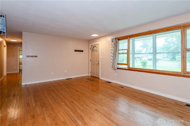 4 Frederick Place, Medway, OH 45341