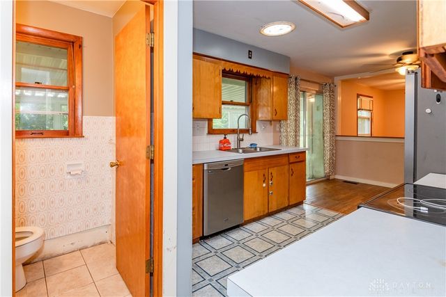4 Frederick Place, Medway, OH 45341