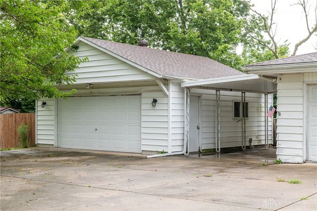 4 Frederick Place, Medway, OH 45341