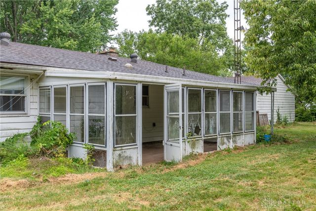 4 Frederick Place, Medway, OH 45341