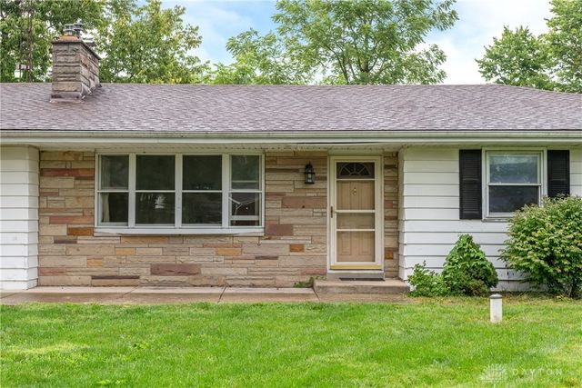 4 Frederick Place, Medway, OH 45341